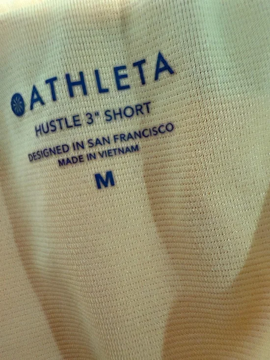 Athleta Women's Yellow Active Shorts - Lightweight Summer Running Shorts size M - Picture 13 of 13